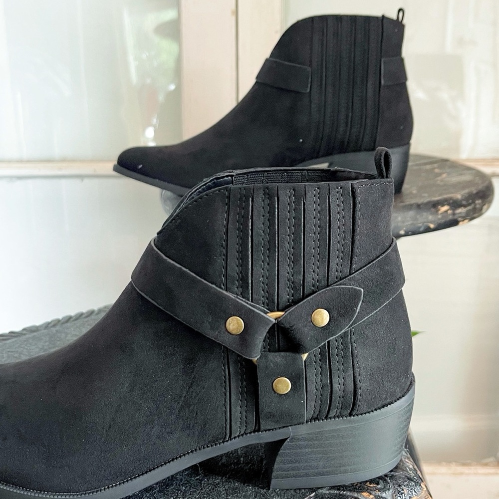 BLACK Faux Suede Booties - Picture 4 of 4